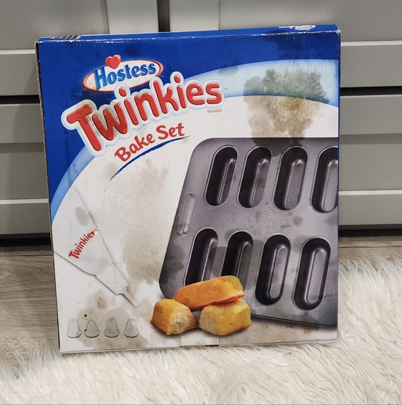 Hostess Twinkies Bake Set - Picture 5 of 8